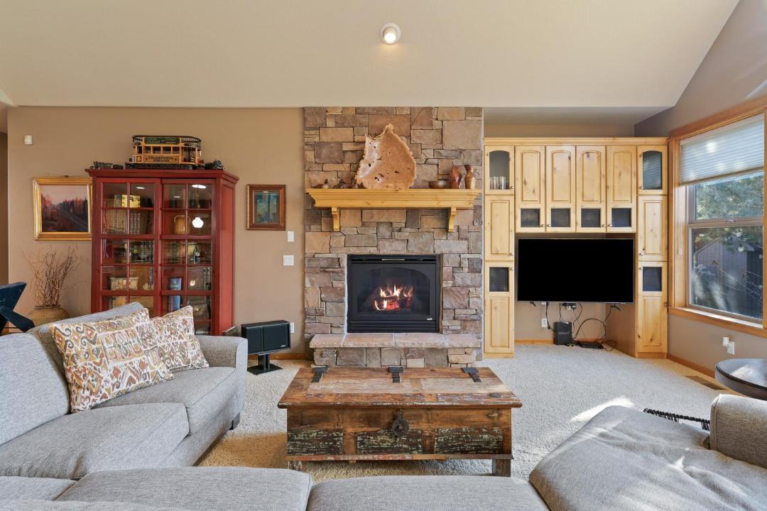 Photo of Livingroom in Redmond