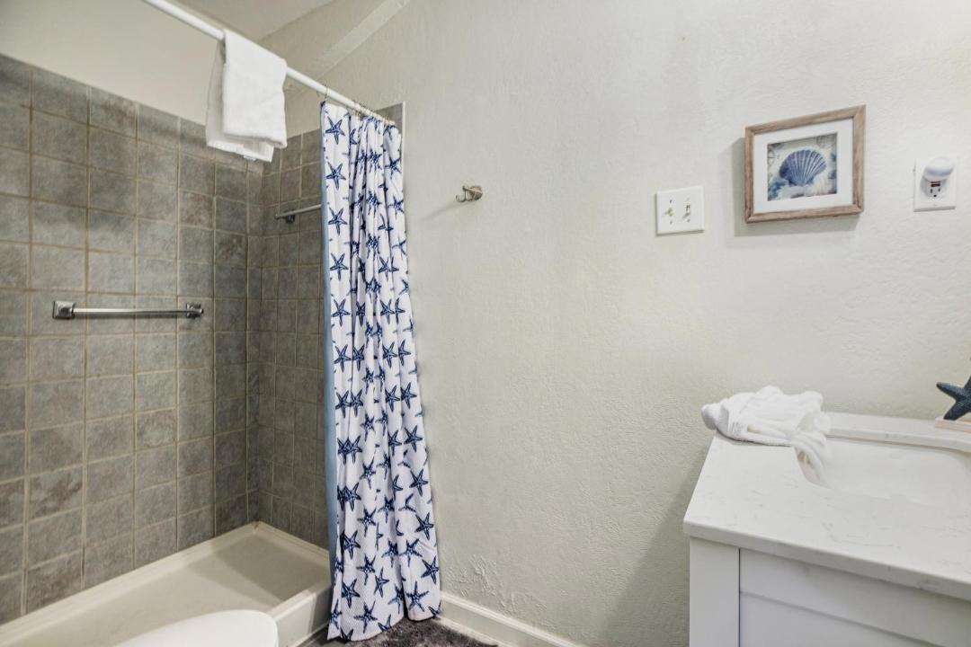Photo of Bathroom in Jamaica Beach