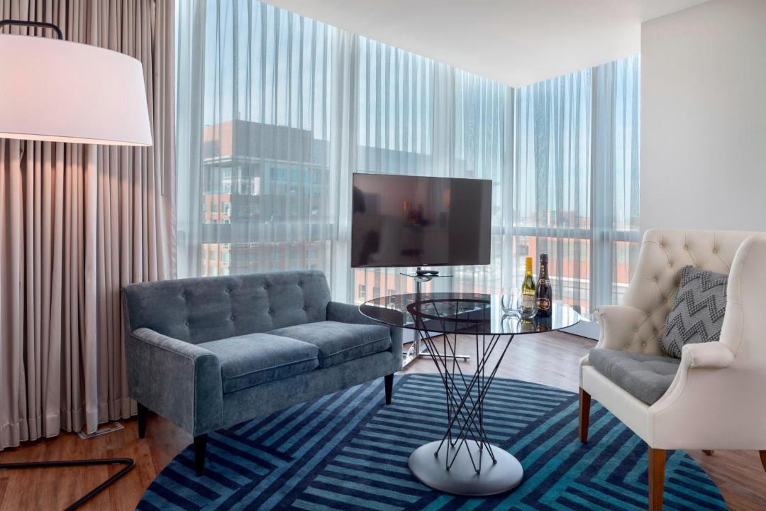 Photo of Livingroom in Theatre District