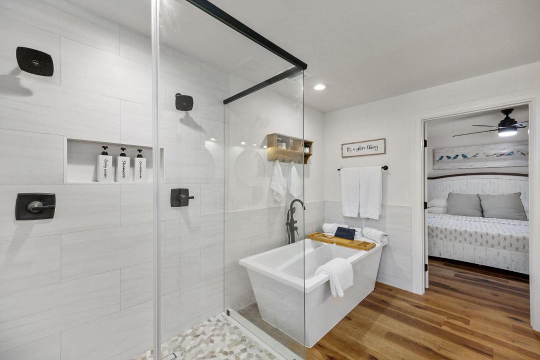 Photo of Bathroom in El Lago