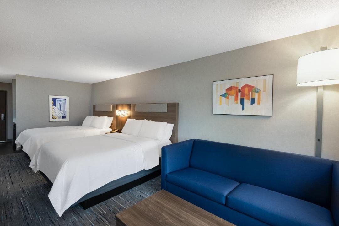 Photo of Bedroom in Wadsworth