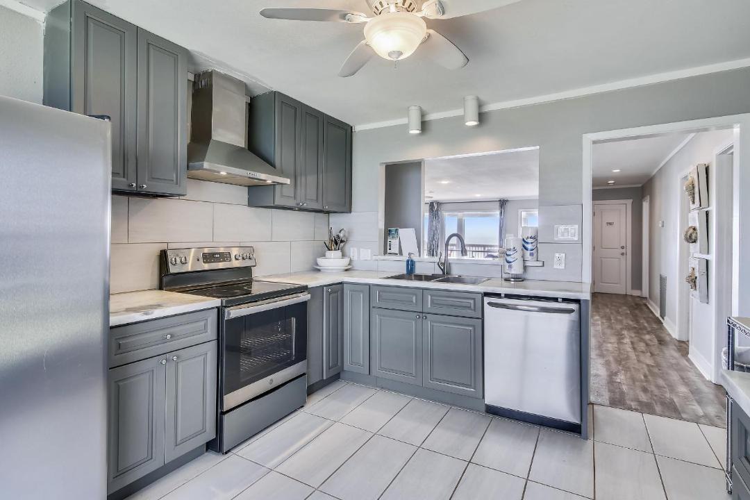 Photo of Kitchen in Bermuda Beach