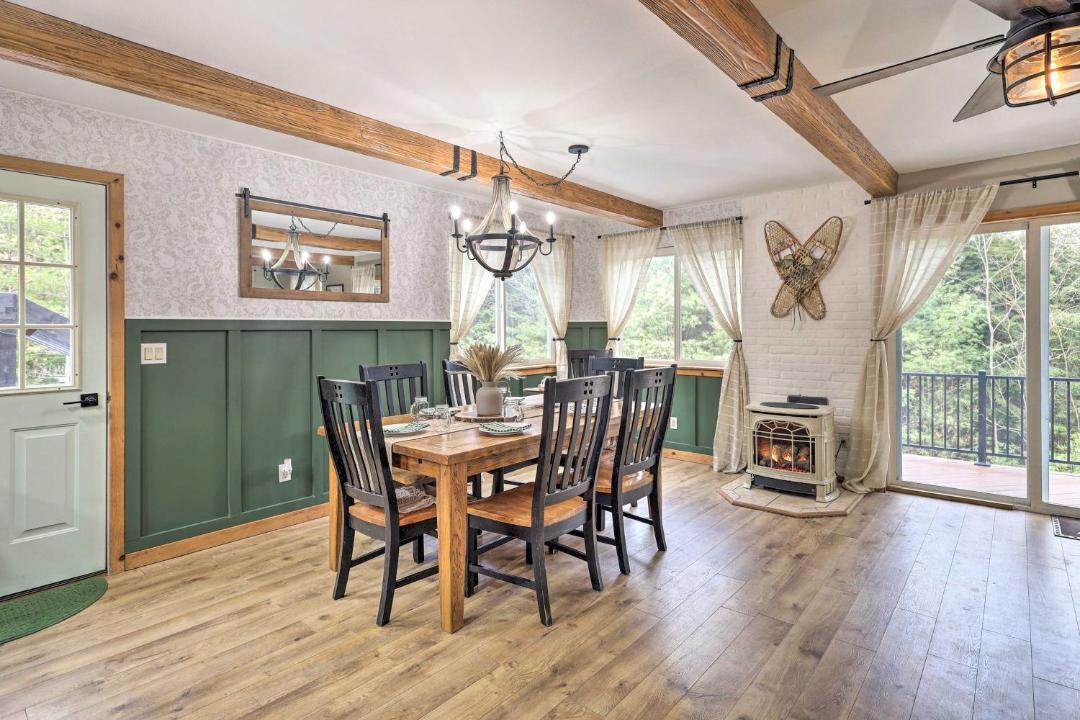 Photo of Livingroom in Chestertown