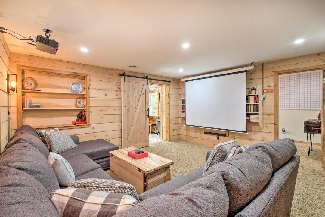 Photo of Livingroom in Chestertown