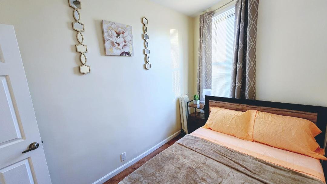 Photo of Bedroom in Queens