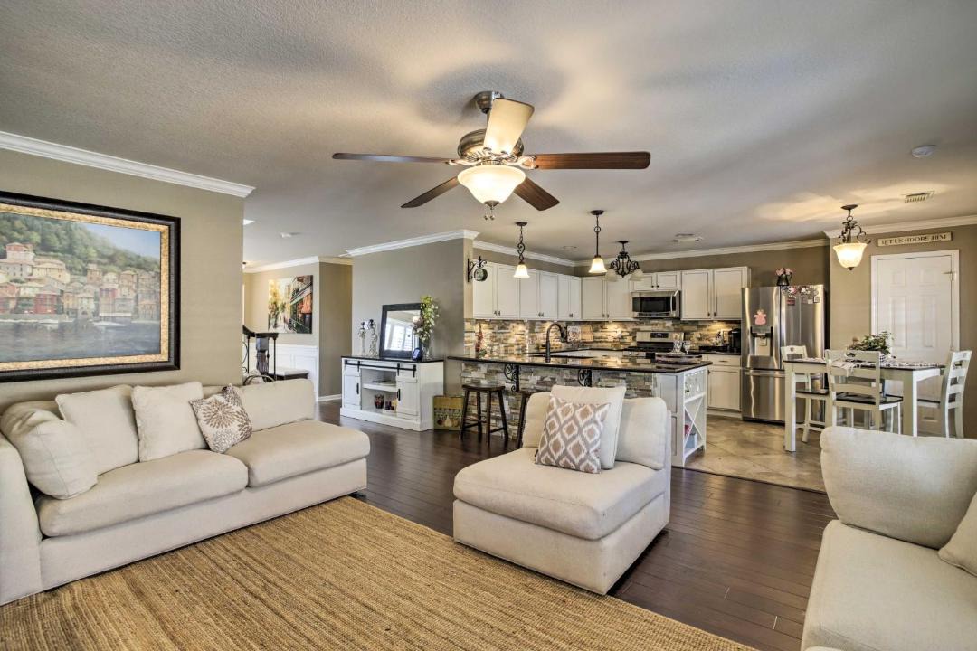 Photo of Livingroom in Cypress