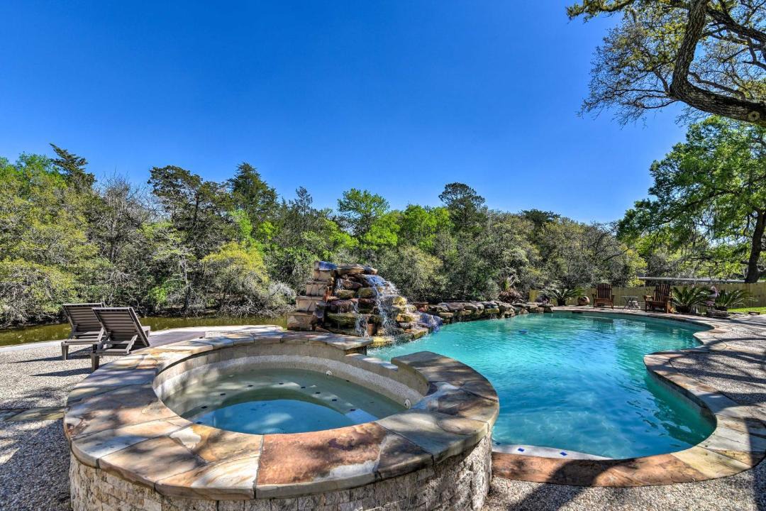 Photo of Outdoor in Hitchcock