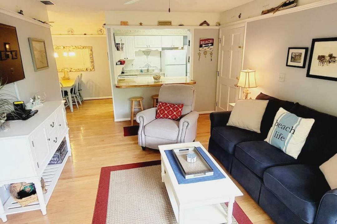 Photo of Livingroom in Demere Park