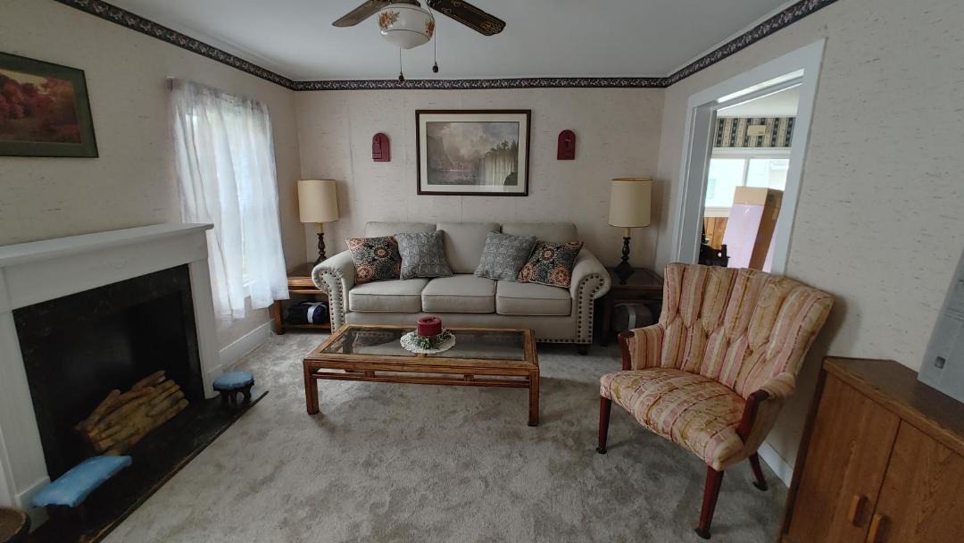 Photo of Livingroom in Canandaigua