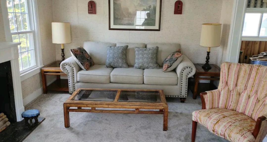 Photo of Livingroom in Canandaigua
