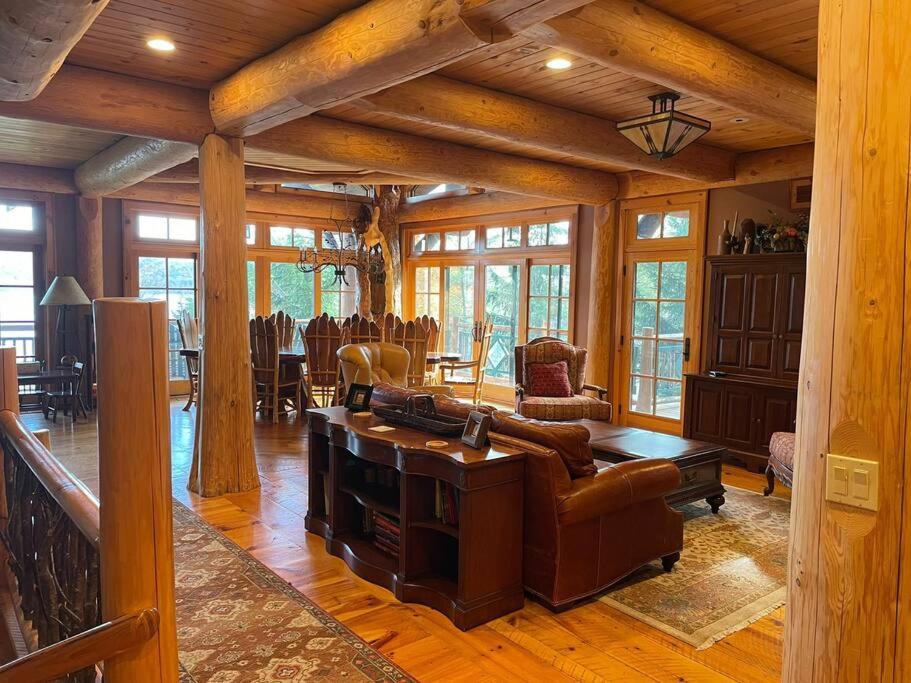 Photo of Livingroom in Cooperstown - Otsego Lake