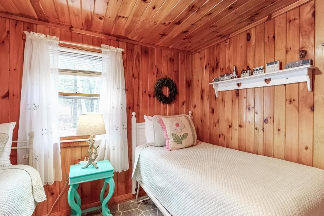 Photo of Bedroom in Newfield