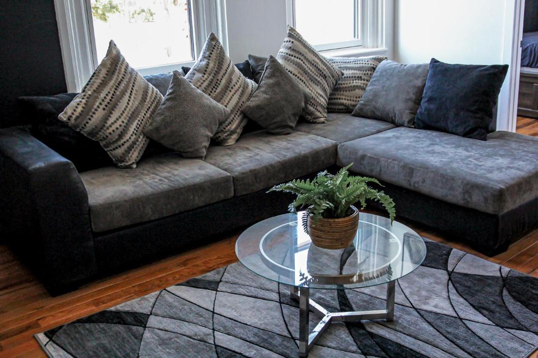 Photo of Livingroom in Newtonville