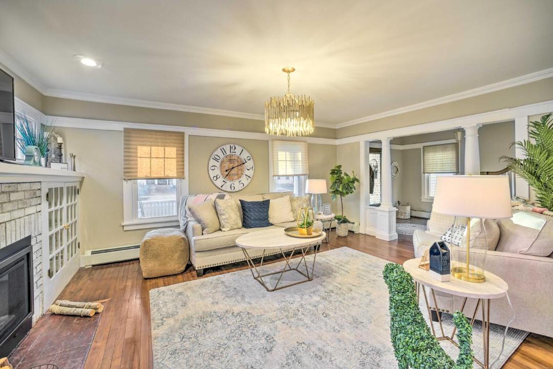 Photo of Livingroom in Glens Falls