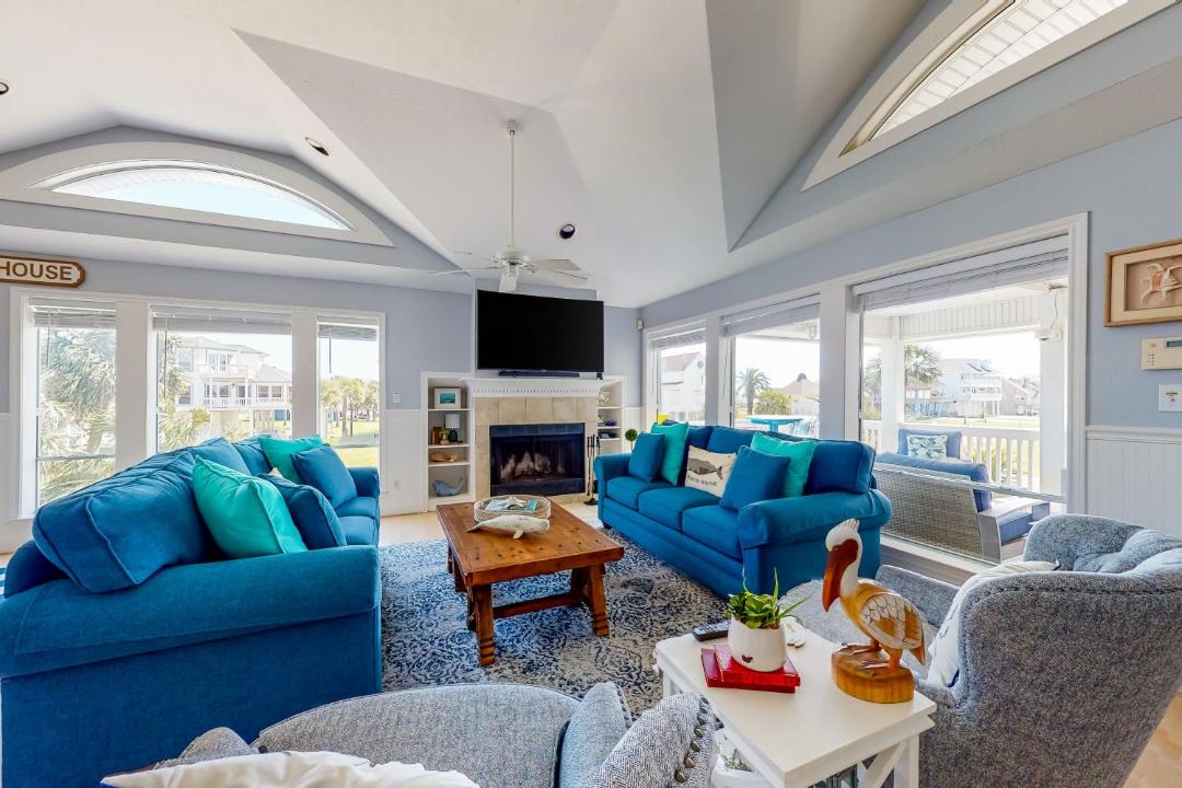 Photo of Livingroom in Pirates Beach