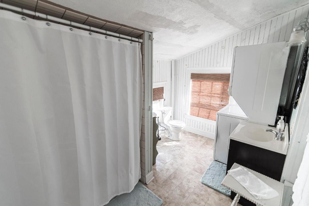 Photo of Bathroom in Bolivar
