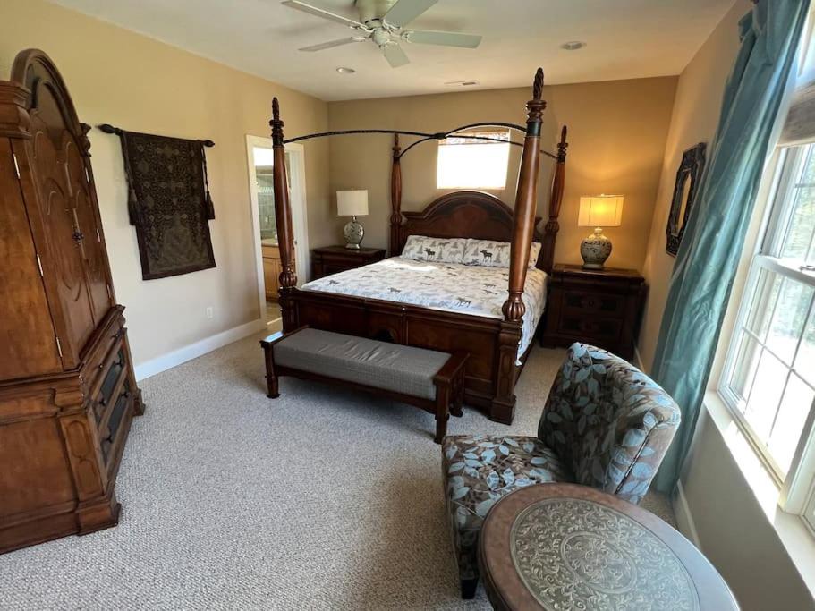 Photo of Bedroom in McHenry