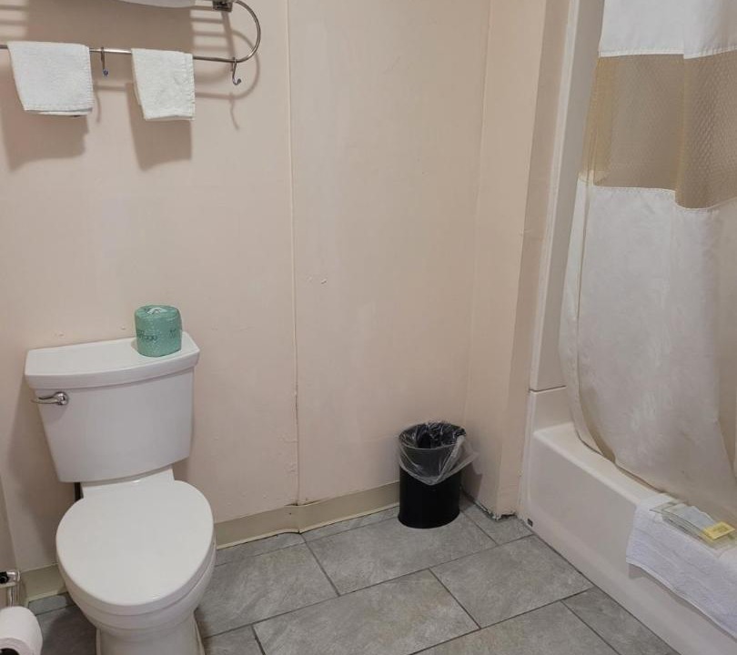Photo of Bathroom in Niagara Falls