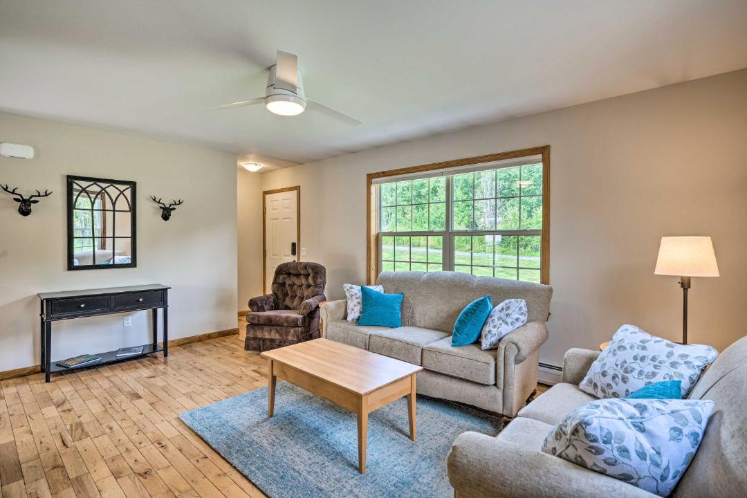 Photo of Livingroom in East Randolph