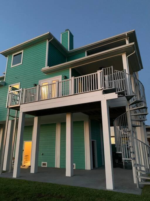 Photo of Buildings in Terramar Beach
