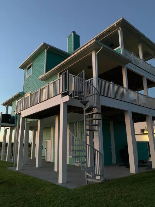 Photo of Buildings in Terramar Beach