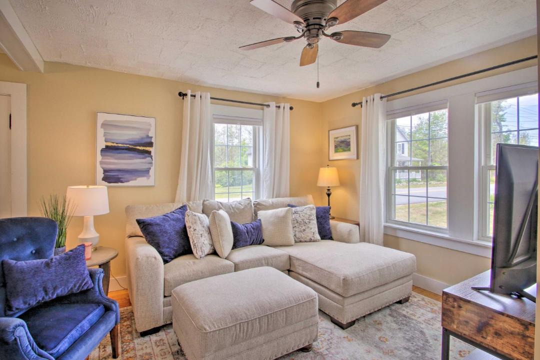 Photo of Livingroom in Intervale