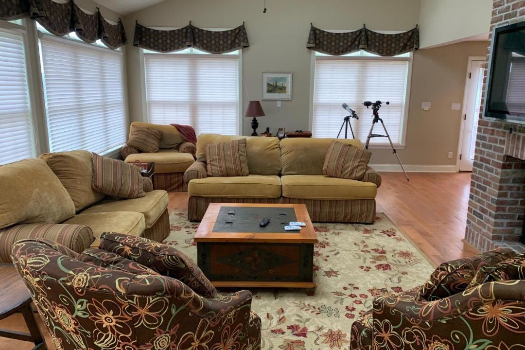 Photo of Livingroom in Burgettstown