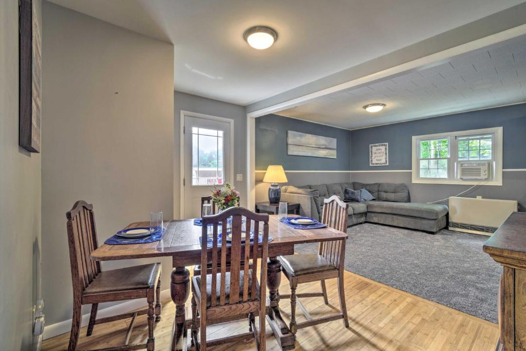 Photo of Livingroom in Ovid