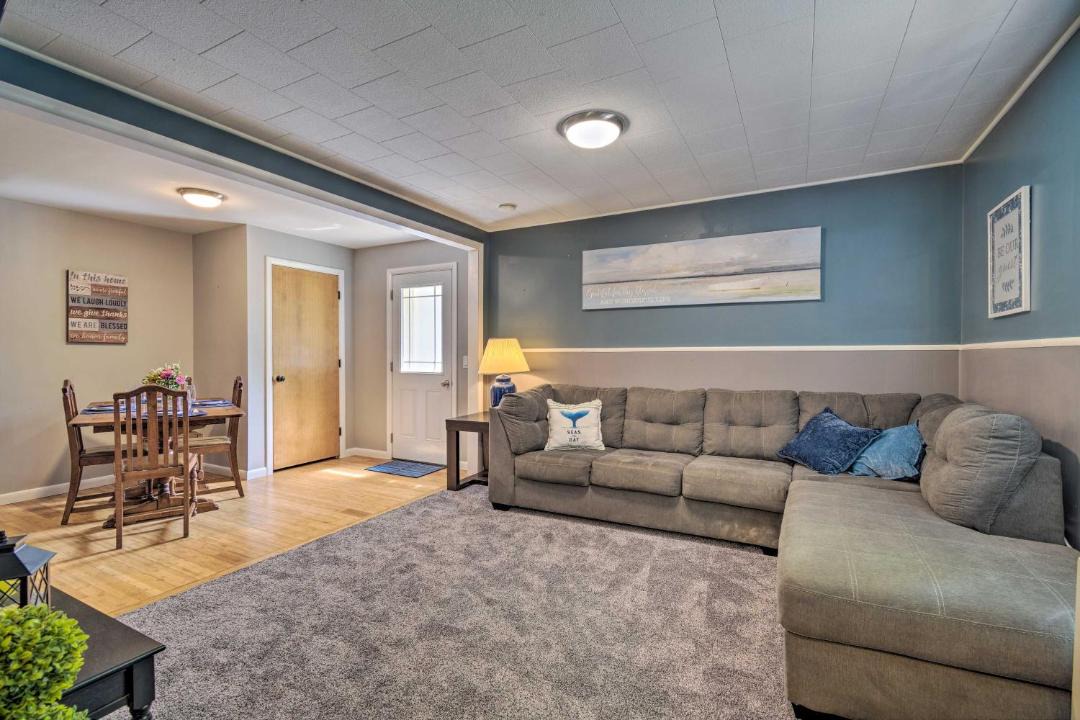 Photo of Livingroom in Ovid