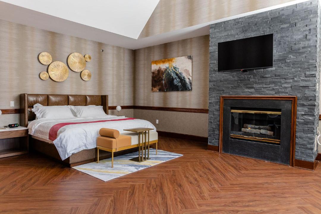 Photo of Bedroom in Tyngsboro