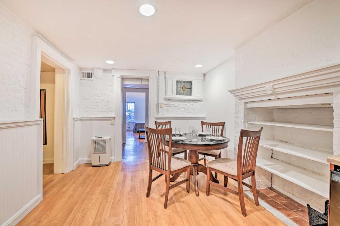 Photo of Livingroom in Albany