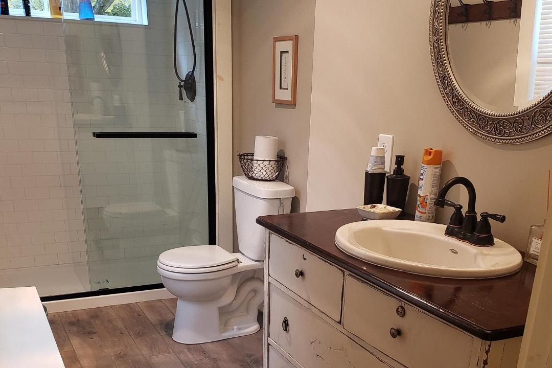 Photo of Bathroom in East Wallingford