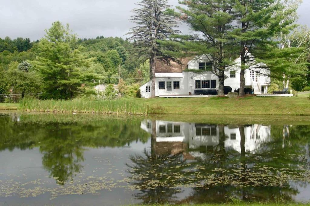 Photo of Buildings in West Dover