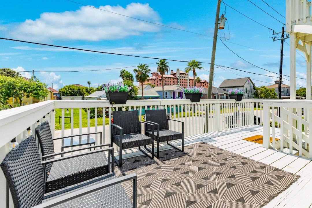 Photo of Patio Balcony in San Jacinto