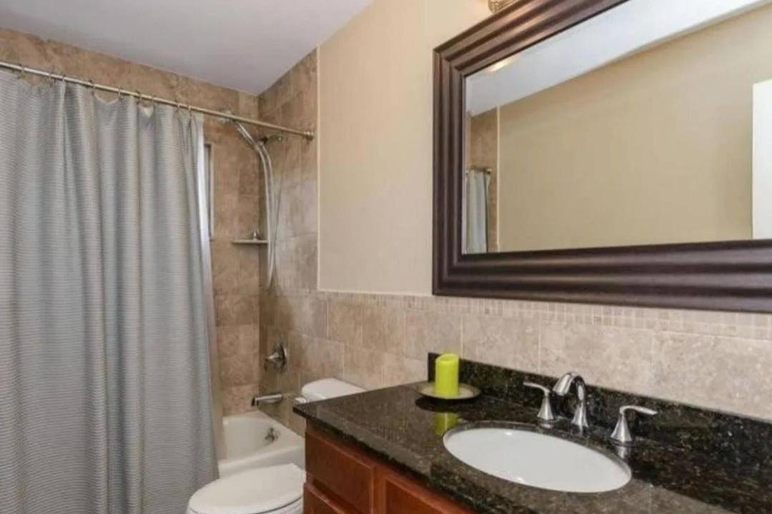 Photo of Bathroom in Franklin Square