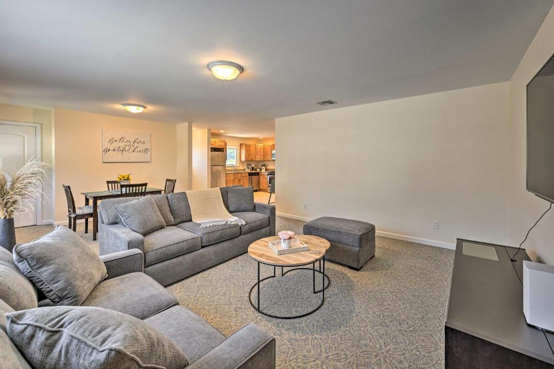 Photo of Livingroom in Glen Cove