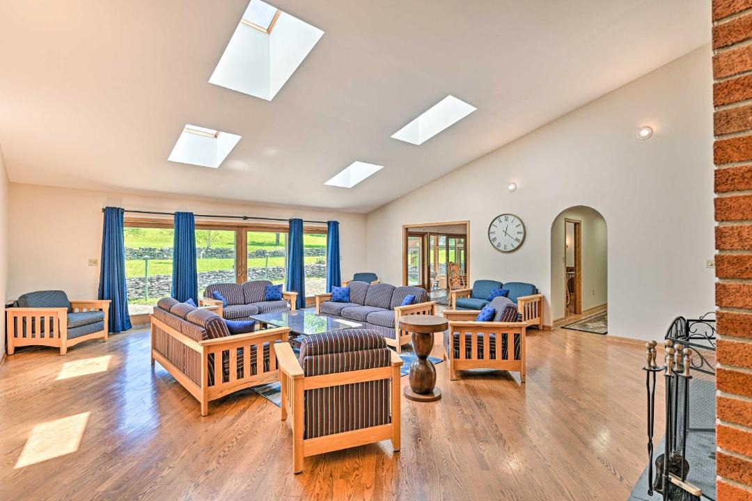 Photo of Livingroom in Richfield Springs
