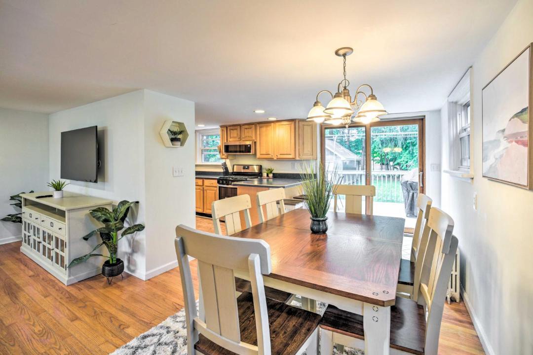 Photo of Livingroom in Saratoga Springs