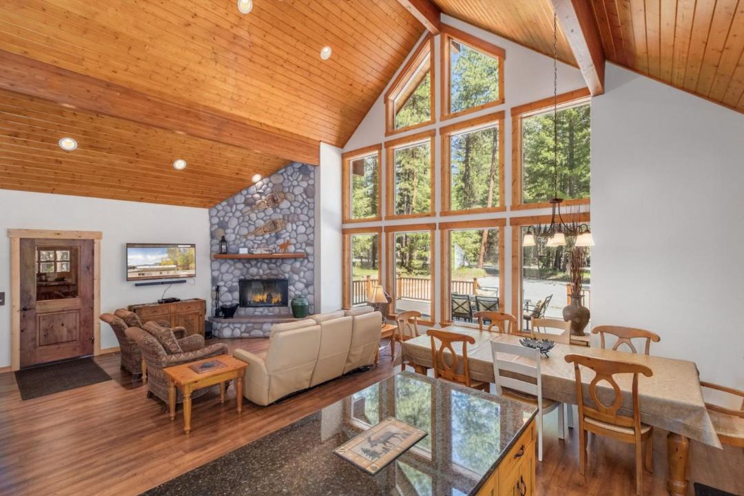 Photo of Livingroom in Ardenvoir