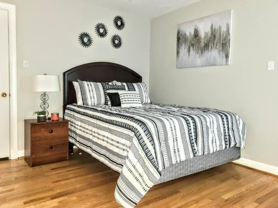 Photo of Bedroom in Mosby