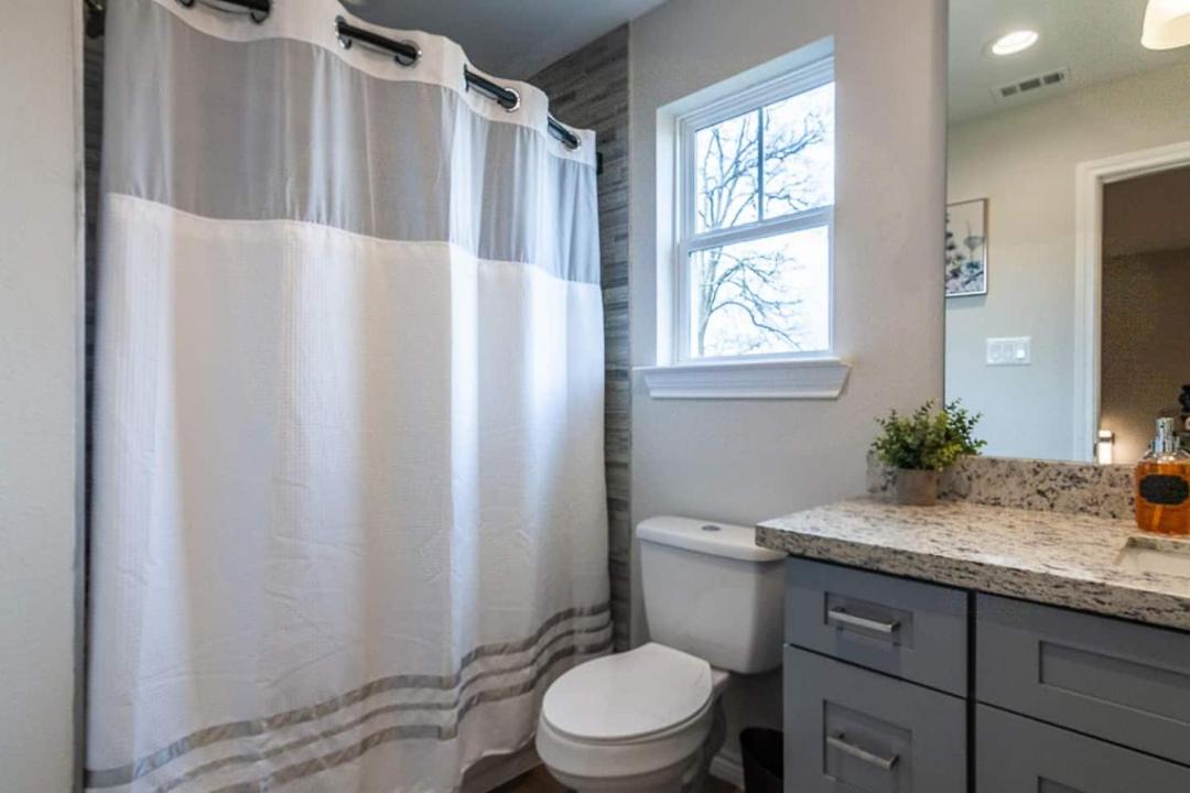 Photo of Bathroom in Foster Place