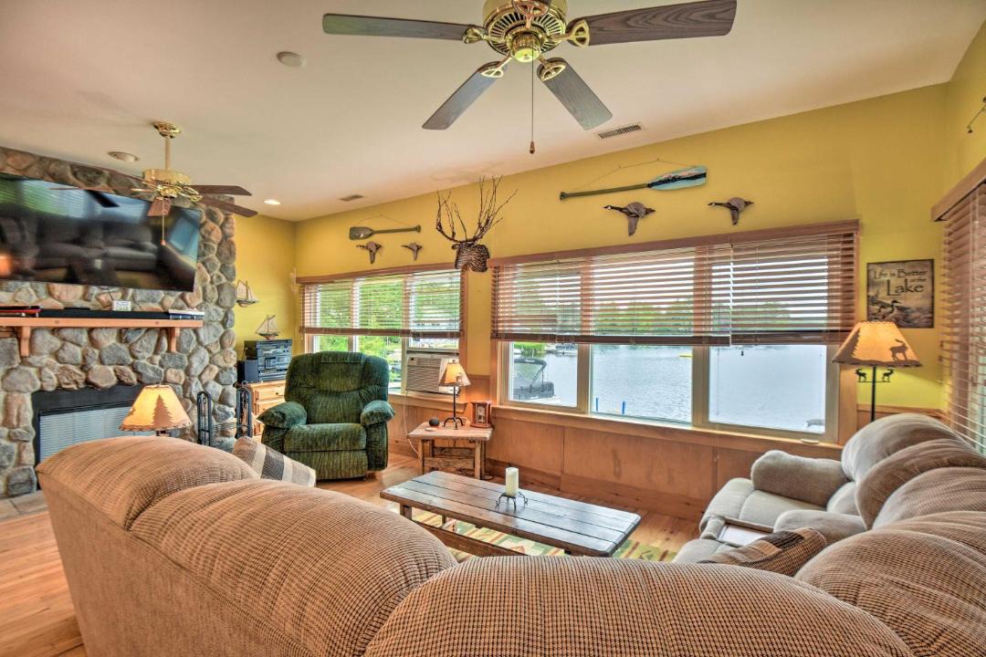 Photo of Livingroom in Waterboro