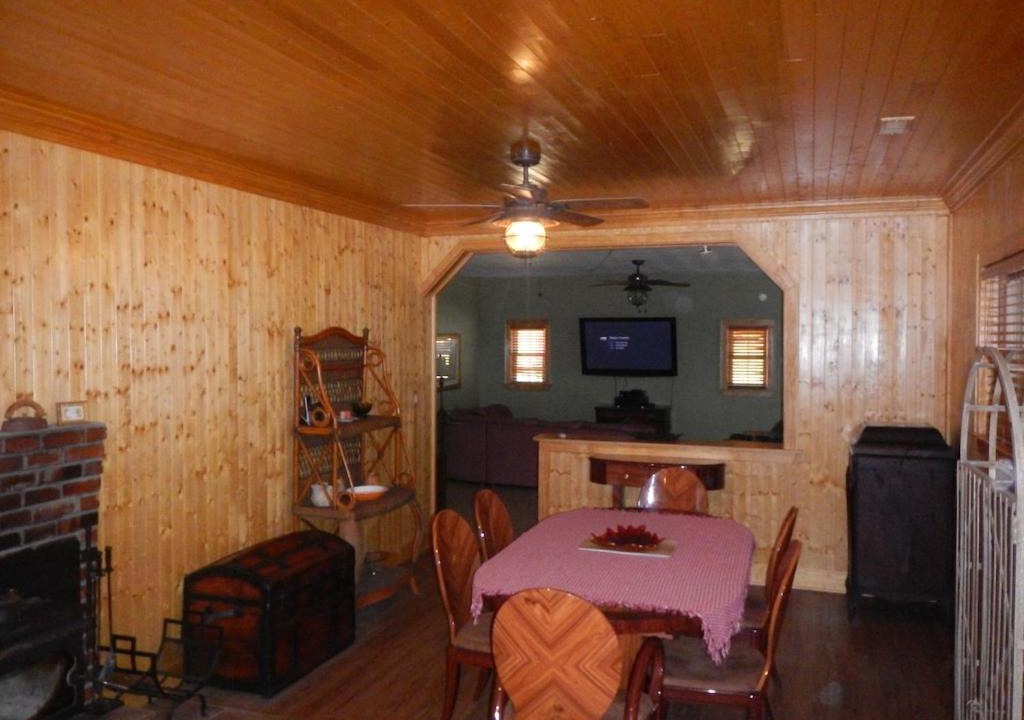Photo of Livingroom in Kellysville