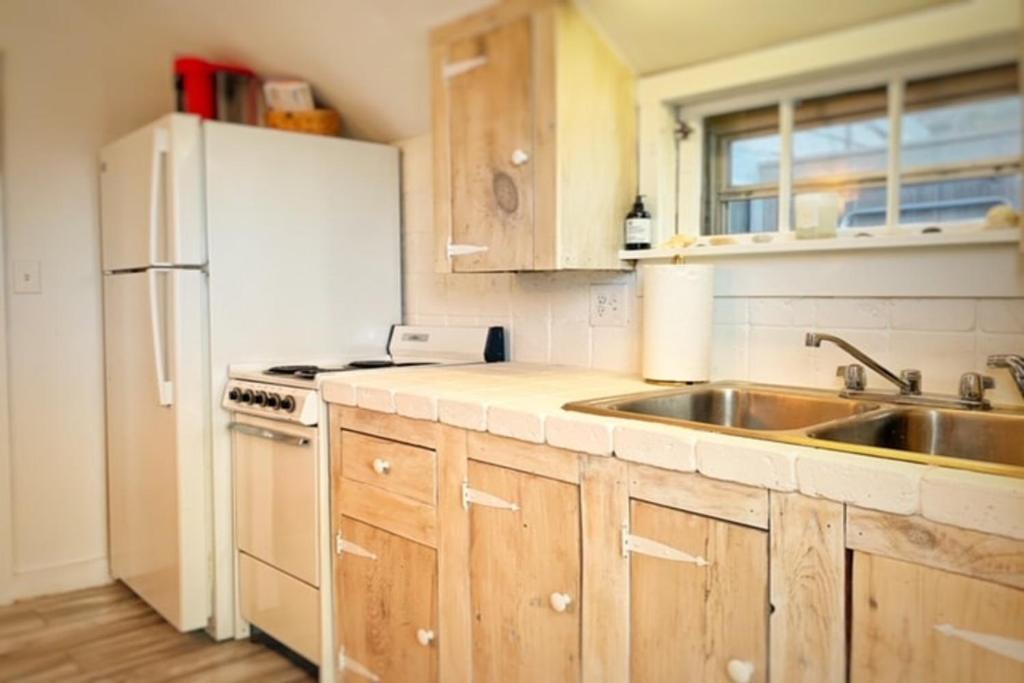 Photo of Kitchen in Siasconset