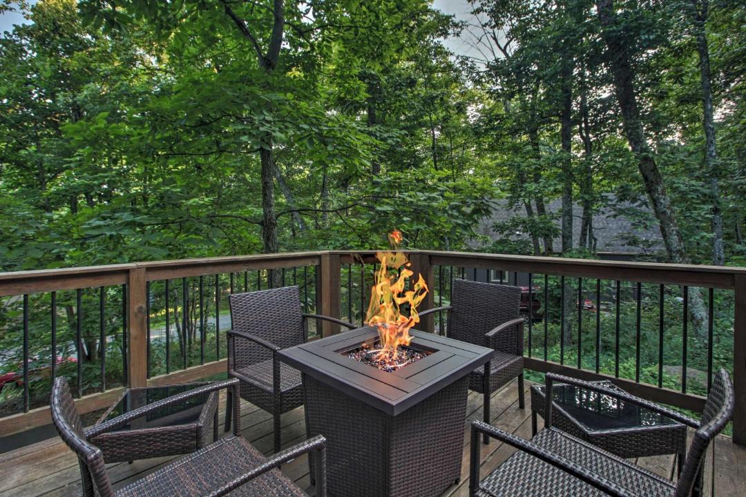 Photo of Patio Balcony in Wintergreen