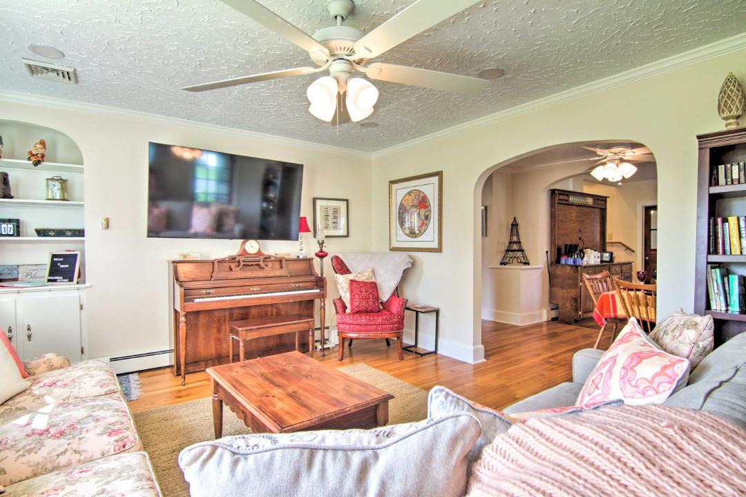 Photo of Livingroom in Cambridge
