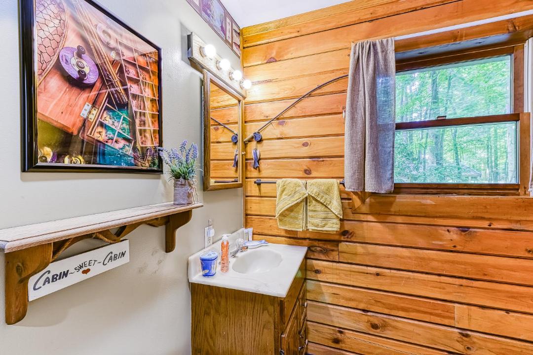 Photo of Bathroom in Sky Valley