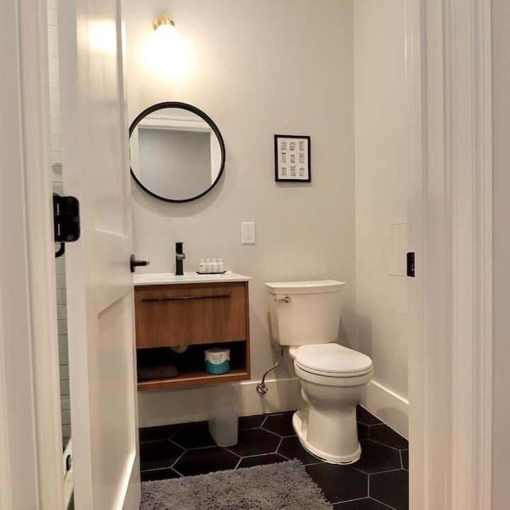 Photo of Bathroom in Old Town Alexandria