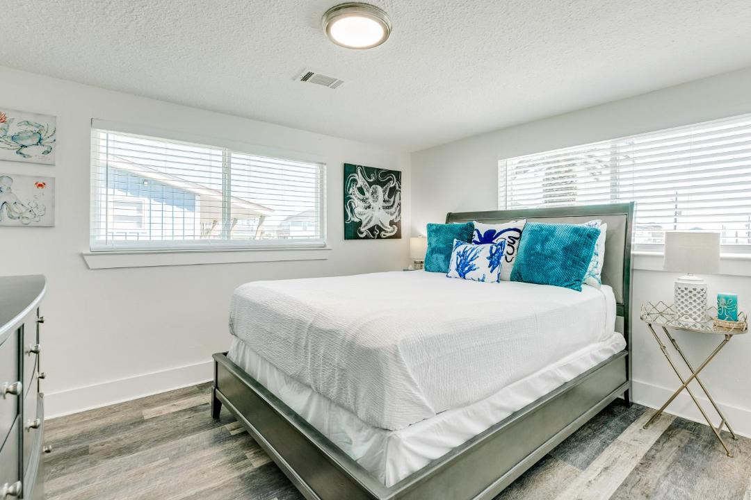 Photo of Bedroom in Terramar Beach