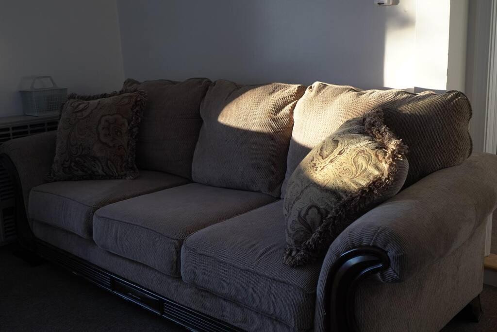 Photo of Livingroom in Newtonville